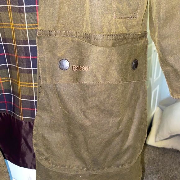 Men’s Large Barbour jacket. Great condition, worn about 10 times. - Picture 2 of 4